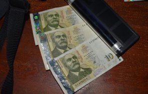 акция русе задържаха полицаи подкупи корупция русе снимки