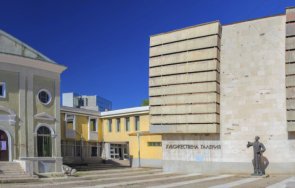 млн лева ремонтират галерия ямбол