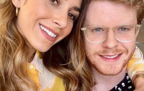 бившата шийрън отложи сватбата неговото копие