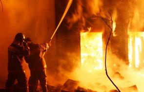 разследват мистериозен пожар базара феникс слънчев бряг