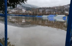 роден стадион превърна истинско езеро снимки