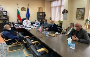 решено държавата плаща лева лекарите всяка доза ваксината covid