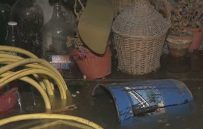 костинброд продължава отводняването засегнатите пороите домове