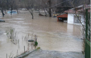 трън вода река ерма излезе коритото