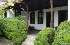 откраднаха кутията дарения къщата музей иван вазов сопот