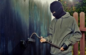 прокуратурата внесе съда обвинителен акт непълнолетен кражба