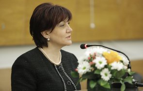 караянчева присъства тържественото честване 143 ата годишнина избора първия градски съвет карлово