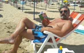 киро ефремов върти любовница сатирата