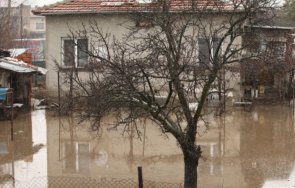 срути подпорна стена драговищица