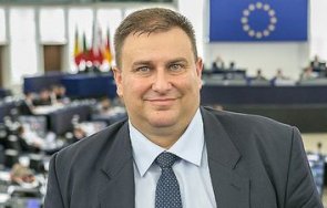 емил радев варненската библиотека предлагат нонстоп читалня