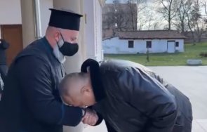 първо пик премиерът борисов инспекция църква проговори вярата комунистите ходил пали свещи дете видео обновена