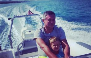 месеца убийството синът милен цветков трогна сълзи мрежата думи покойния баща снимка