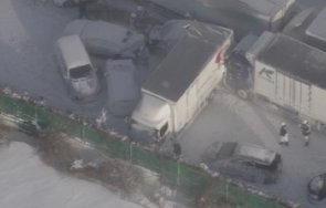 кошмарна верижна катастрофа япония ударили 130 коли снимки