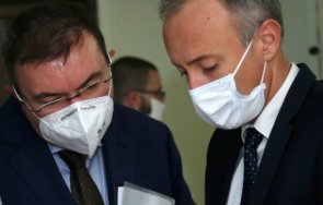 здравният образователният министър решават връщане децата училище