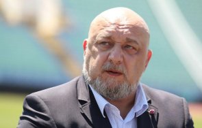 красен кралев финансира боксова зала сливен