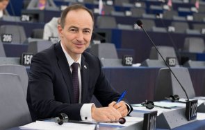 андрей ковачев настоява ускори доставките ваксини