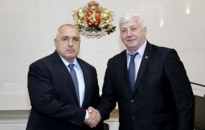 зико иска спешна среща борисов