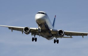 самолет приземи извънредно тимишоара заради припаднала пътничка covid