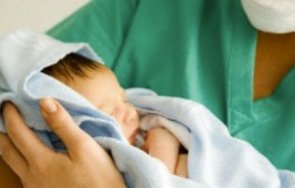 отбелязваме деня родилната помощ