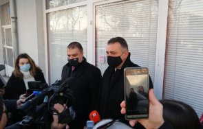 последните минути ударът пловдив 700 000 лева вихрела търговия черно тайна врата магазин обувки снимки