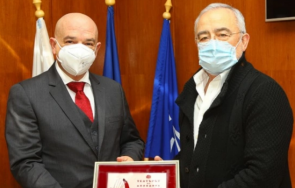 народният театър благодари вма ген мутафчийски