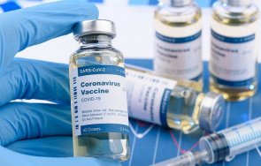 първата партида руската ваксина коронавируса пристигне боливия