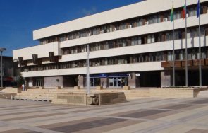 кметът ямбол мете яко администрацията