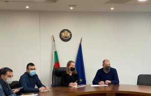 пътят лилково ремонтиран хората отлагат протестите