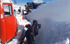 стихия министър кралев публикува видео снежния капан белмекен блокира 180 спортисти