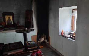 опожариха иконите параклиса сопот