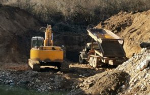 разкриха незаконен добив злато кюстендилско