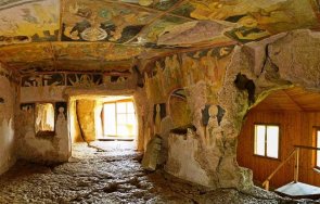 пускат пощенски марки ивановските манастири