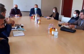 апи включва учените борбата свлачищата срутванията