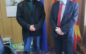 посолството северна македония дари хранителни продукти социално слаби семейства кратово снимки