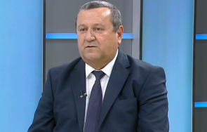 пълен разпад столетницата петима пловдивски социалисти отказват листата депутати