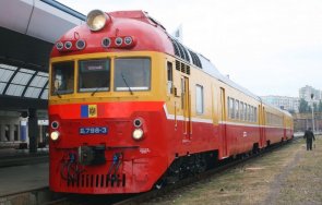 молдова влаковете спират напълно заради фалита железниците