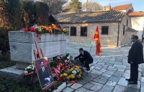 посолството северна македония поднесе венец гроба гоце делчев случай 149 ата годишнина рождението снимки