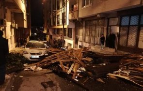 мощна буря вилня турция ранени щети видео