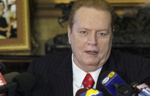 почина създателят списанието hustler лари флинт