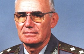 тъжна вест почина уважаван началник военното училище шумен
