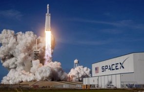 спейс екс изстреля модулите окололунната станция 2024 година