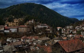 екшън двама потрошиха хотелска стая широка лъка