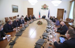 първо пик борисов страхотна новина отпускат млн лева общини без оглед партия кметовете