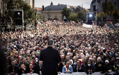 пик един милион унгарци шествие подкрепа орбан навръх националния празник гледайте живо