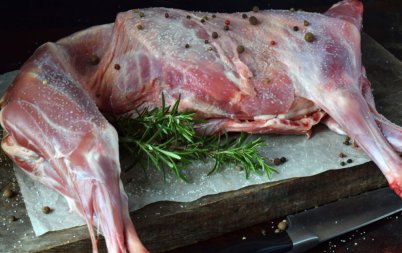 лесно разпознаете прясно агнешкото месо купувате