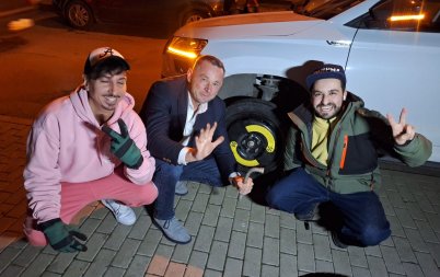 концерта род стюарт рафи сменя гума политик