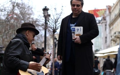 смях тепетата асен василев свали официалната риза вижте появи сакото снимки