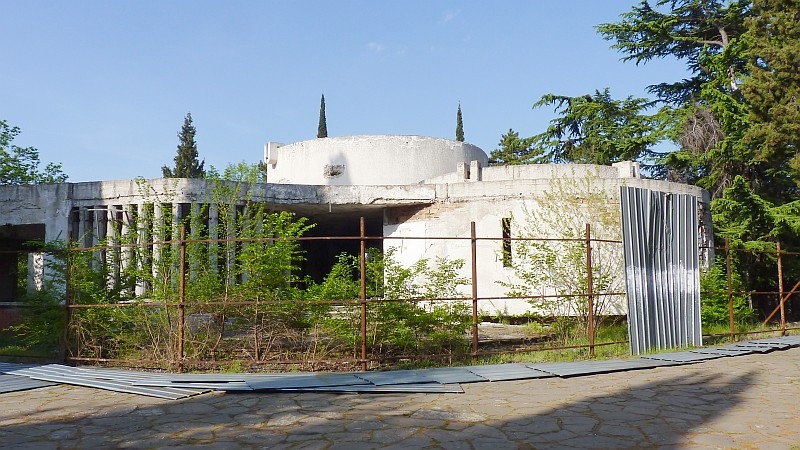 Правят църковен музей в ресторант на Балкантурист в Стара Загора ...