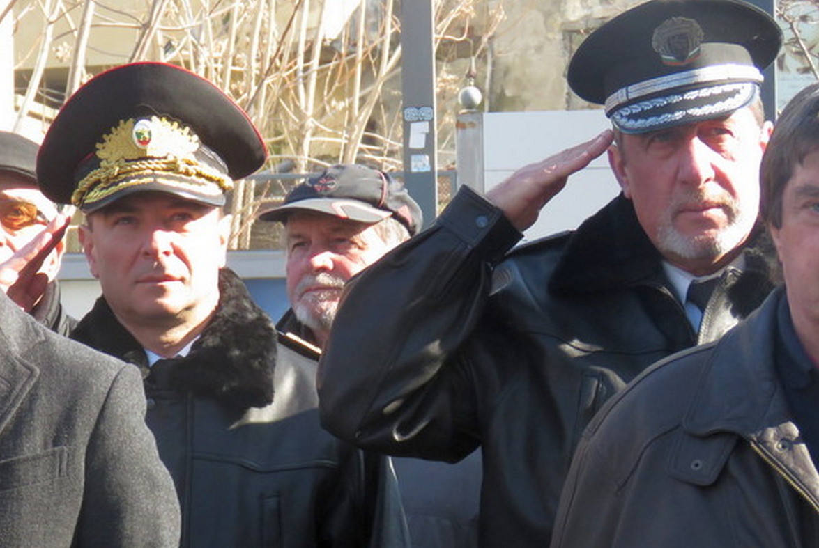 ТЪЖНА ВЕСТ: Почина бившият началник на Жандармерията в Бургас главен ...