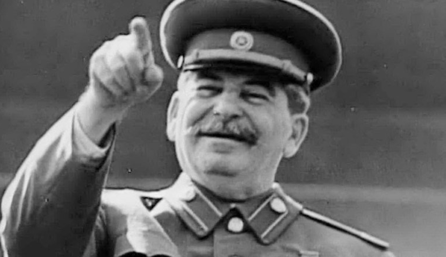 В родния град на Сталин поискаха връщане на паметника му - Информационна  агенция ПИК